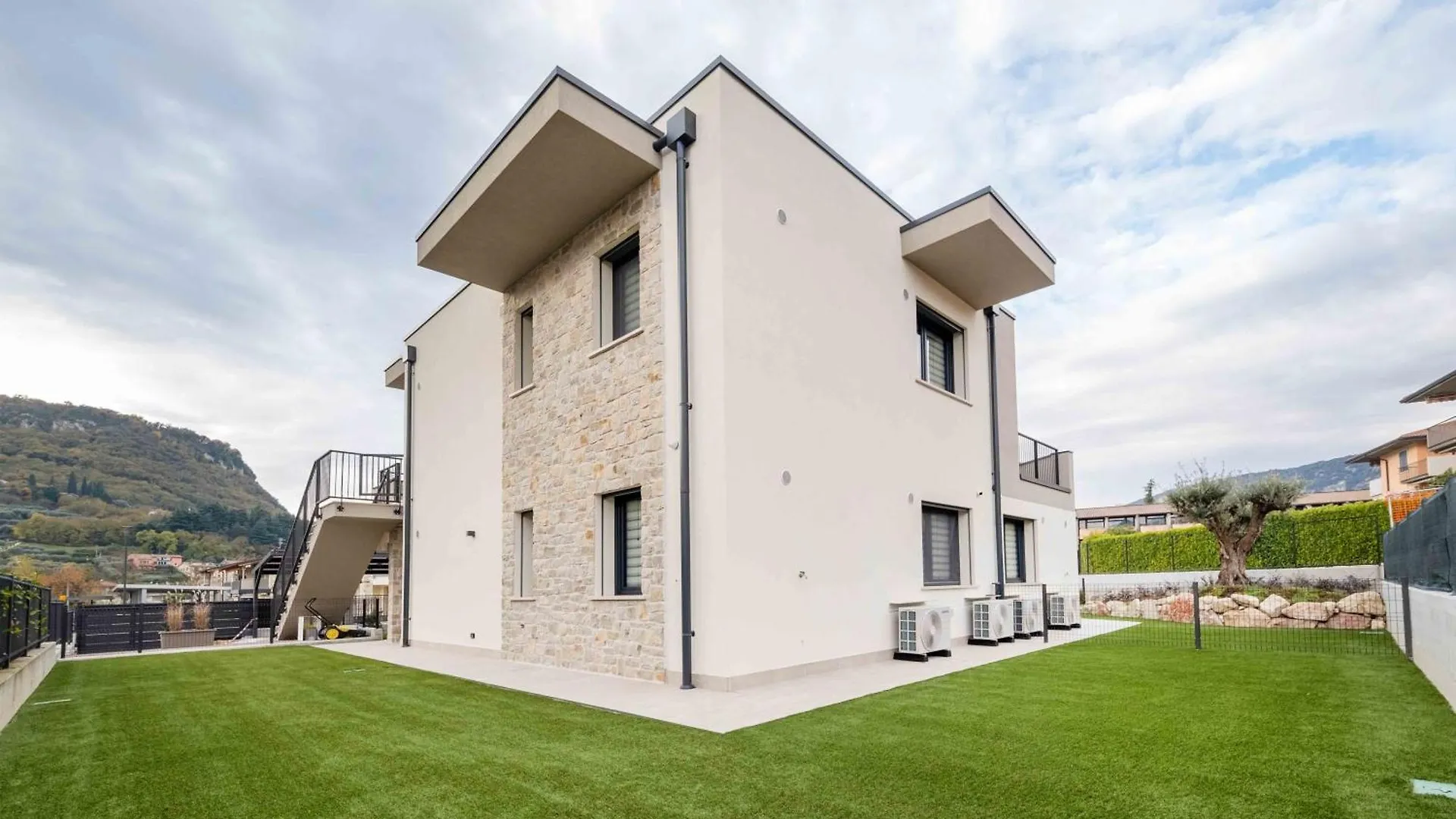 Apartmentsgarda - I Fiori D'Ulivo Apartment